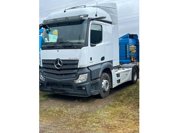Tegljač MERCEDES-BENZ Actros 1846