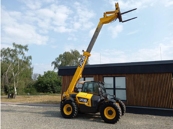 Teleskopski upravljač JCB