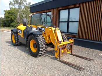 Teleskopski upravljač JCB