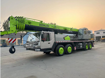 Pokretni kran ZOOMLION ZTC700V