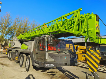 Pokretni kran ZOOMLION ZTC700V