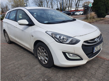 Automobil HYUNDAI