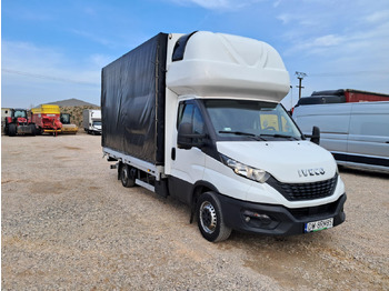 Dostavno vozilo sa ceradom IVECO
