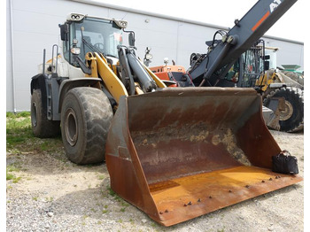 Utovarivač točkaš LIEBHERR L 566