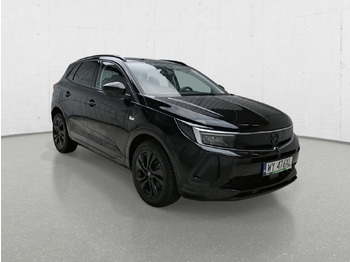 Automobil OPEL