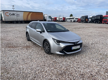 Automobil TOYOTA