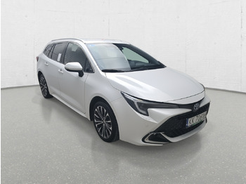 Automobil TOYOTA