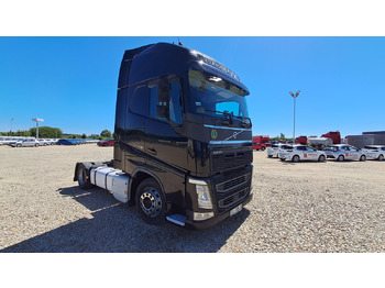 Tegljač VOLVO FH