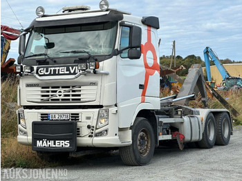 Kamion sa hidrauličnom kukom VOLVO FH16