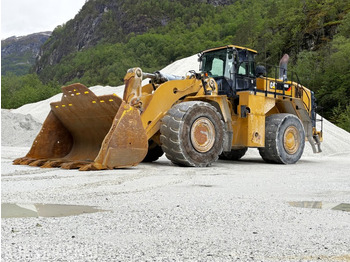 Utovarivač točkaš CATERPILLAR 988K