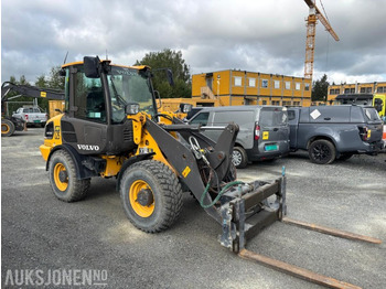 Utovarivač točkaš VOLVO L25
