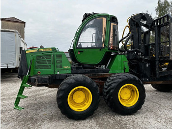 Prevoznik John Deere 1210E 10m CF710 KRAN: slika 2