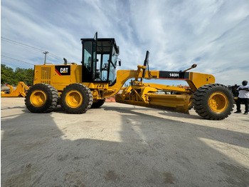 Grejder CATERPILLAR 140H