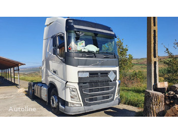 Kabina VOLVO FH12