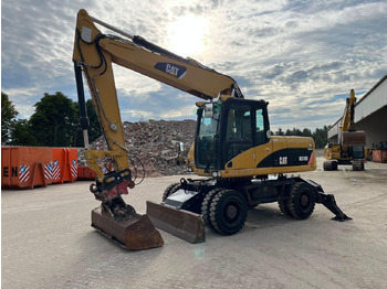 Bager točkaš Caterpillar M318D: slika 5