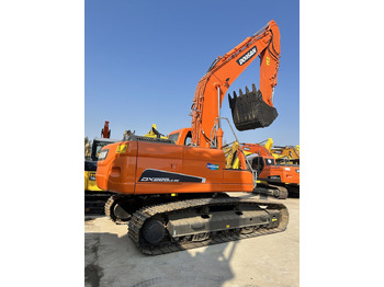 Bager guseničar DOOSAN DX225LC