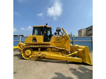Buldožer KOMATSU D65