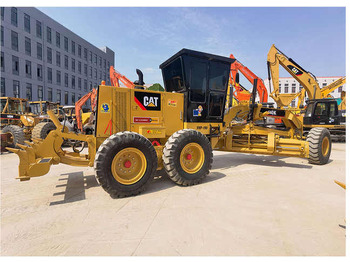 Grejder CATERPILLAR 140K