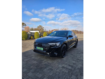 Limuzina AUDI