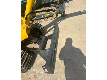 Mini bager Komatsu PC 30: slika 3