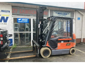 Električni viljuškar TOYOTA FBMF 35