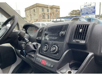 Dostavno vozilo sa otvorenom sandukom, Dostavno vozilo sa duplom kabinom Peugeot Boxer Peugeot Boxer 2.0-130KM klima dokka Brygadówka doka 122tkm 2018: slika 5 Dostavno vozilo sa otvorenom sandukom, Dostavno vozilo sa duplom kabinom Peugeot Boxer Peugeot Boxer 2.0-130KM klima dokka Brygadówka doka 122tkm 2018: slika 5