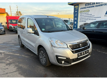 Karavan Peugeot Partner II Partner Tepee 1.6 HDI 120KM Family Klimatronik 2xDrzwi 2016: slika 2