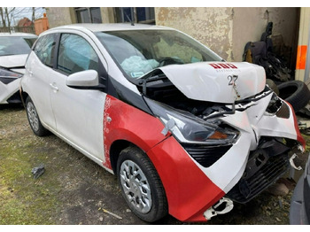 Hečbek TOYOTA