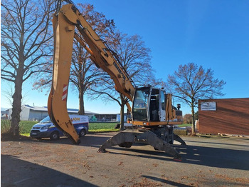 Bager za obradu otpada/ Industrije LIEBHERR A 904 C
