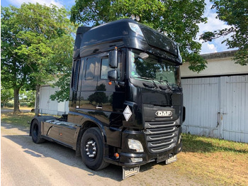 Tegljač DAF XF 106 460