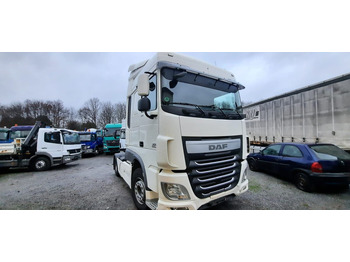 Tegljač DAF XF 106 460