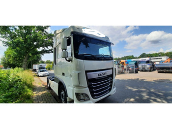 Tegljač DAF XF 106 460