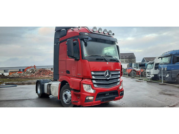 Tegljač MERCEDES-BENZ Actros 1842