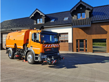 Autočistilica BUCHER