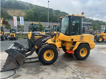 Utovarivač točkaš VOLVO L30G
