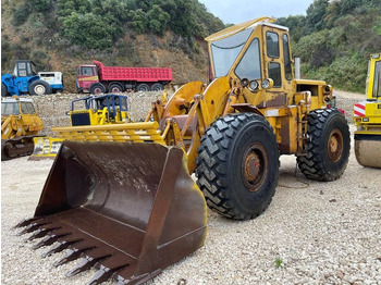 Utovarivač točkaš CATERPILLAR 966C