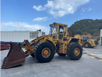 Utovarivač točkaš CATERPILLAR 980