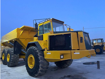 Zglobni kiper VOLVO A40