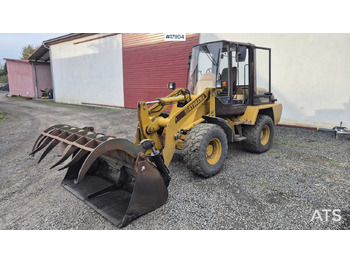 Utovarivač točkaš HYDREMA