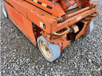 Lift u obliku makaza 2015 Skyjack SJIII-3219 Electric (Inoperable) Scissor Lift: slika 5