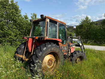Traktor Massey Ferguson 675: slika 2