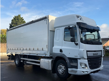 Kamion sa ceradom DAF CF 400