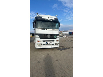 Tegljač MERCEDES-BENZ Actros 1843