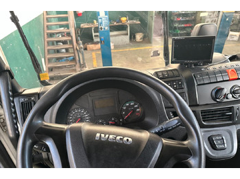 Interior photo 1: Kamion sa ceradom Iveco 140e28 euro 6 centina e sponda
