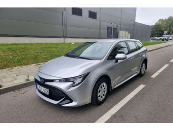 Automobil TOYOTA