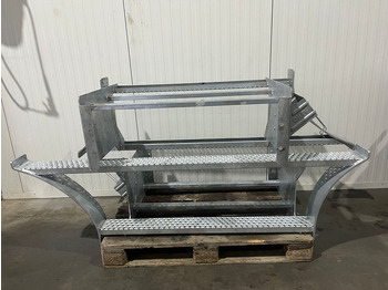 Kabina i enterijer LIEBHERR