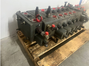 Rezervni deo Liebherr Control Block: slika 3