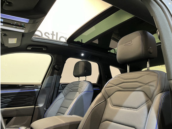 SUVSUV Volkswagen Touareg R 3.0 TSi 462 PK eHybrid 4MOTION Full Options / Luchtvering / IQ Matrix / 360 Camera / Panoramadak / Head-Up / Leder / Stoelventilatie / Stoelverwarming: slika 5