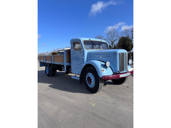Kamion sa tovarnim sandukom Scania Scania 111: slika 2