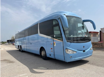 Turistički autobus